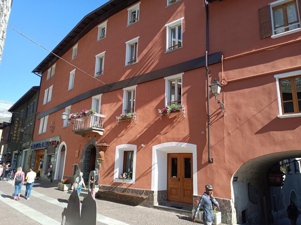 Hotel Gufo Bormio Ngoại thất bức ảnh